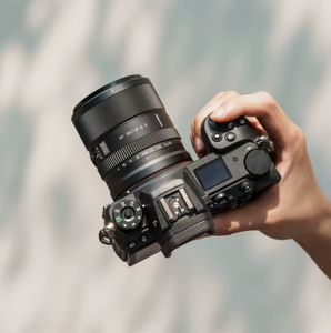 Objectif à focale fixe autofocus <span class=keywords><strong>Voigtlander</strong></span> 35/55 mm F1.8 Evo plein format pour appareils <span class=keywords><strong>photo</strong></span> hybrides à monture E/Z - Product Image 1