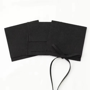 ถุงกำมะหยี่ไมโครไฟเบอร์สีขาวแบบพลิกฝาปิด สำหรับบรรจุภัณฑ์กำไลข้อมือ สั่งทำได้จำนวนน้อย พร้อมโลโก้ส่วนตัว สำหรับเก็บเครื่องประดับ - Product Image 4
