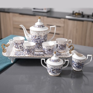 Juego de Café de Cerámica Estilo Occidental en Blanco y Morado para el Té de la Tarde, en Oferta a Bajo Precio - Product Image 1