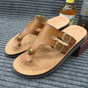 Homem Sandal Jepit Ujung Kaki Gesper Mewah Sandal Jepit Tanpa Alas Kaki Sandal Pantai untuk Pria Lebar Personalisasi Baru Musim Panas Korksohlen