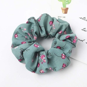 Scrunchie para el cabello para mujer, accesorios para el cabello de gasa con estampado Floral, círculo clásico de margaritas pequeñas y frescas - Product Image 5