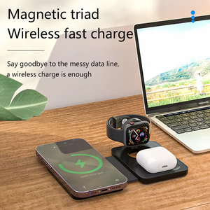 2025 nuovissimo prodotto pieghevole <span class=keywords><strong>3</strong></span> in 1 15W caricabatteria da viaggio portatile ricarica rapida magnetica Chargeur De <span class=keywords><strong>T</strong></span>éléphone Sans Fil - Product Image 3