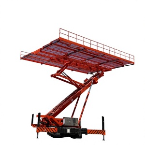 Plateforme élévatrice hydraulique rouge de 32 m de hauteur, équipement de construction robuste avec flèche jaune et bandes de sécurité - Product Image 1