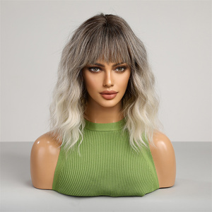 Noir blanc couches perruque <span class=keywords><strong>mi</strong></span>-longueur <span class=keywords><strong>cheveux</strong></span> vague <span class=keywords><strong>frange</strong></span> perruque africaine femmes résistant à la chaleur fibre mat Durable scène Photo - Product Image 2