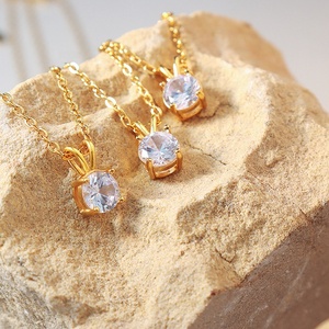 Collar Personalizado para Mujer, Chapado en Oro de 18k, Acero Inoxidable, con Piedras de Nacimiento Multicolores, Joyería con Colgantes de Circonita Cúbica - Product Image 2