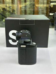 กล้องระดับมืออาชีพ Leica SL3 60.3MP บันทึกวิดีโอ 8K กล้องมิเรอร์เลสสำหรับงานสตูดิโอเชิงพาณิชย์ - Product Image 2