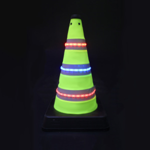 Cône de signalisation LED pliable compact, facile à transporter, 41 cm, outil d'urgence portable pour <span class=keywords><strong>le</strong></span> stationnement des voitures et les secours routiers - Product Image 1