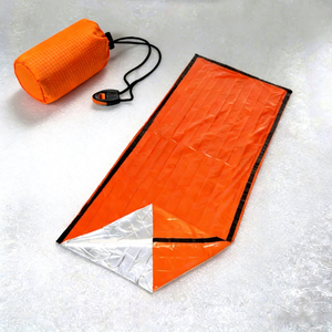 Sac de couchage d'urgence pour le camping en plein air, film en aluminium PE, isolation thermique - Product Image 1