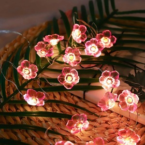 Guirlande lumineuse en fil de cuivre à fleurs de cerisier, lumières LED blanc chaud pour décoration intérieure/extérieure, Saint-Valentin, Noël - Product Image 4