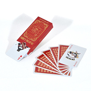Cartas de juego personalizadas Xinzhiguang de 50x100 mm, delgadas, con esquinas redondeadas y estampado en lámina dorada para el juego Guandan - Product Image 1