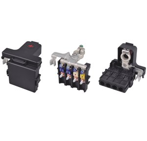 <span class=keywords><strong>Caja</strong></span> <span class=keywords><strong>de</strong></span> <span class=keywords><strong>Fusibles</strong></span> Eléctrica Automotriz Zhongzhi BX2042, Contactos <span class=keywords><strong>de</strong></span> Aleación <span class=keywords><strong>de</strong></span> Cobre, Carcasa <span class=keywords><strong>de</strong></span> Plástico, Diseño <span class=keywords><strong>de</strong></span> Enchufe Seguro, Voltaje Seguro, -40C +150C - Product Image 1