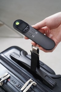 पोर्टेबल मिनी स्मार्ट डिजिटल हैंगस्केल मल्टीफंक्शन ट्रैवल सामान स्केल बैटरी चालित इलेक्ट्रॉनिक वजन स्केल - Product Image 3