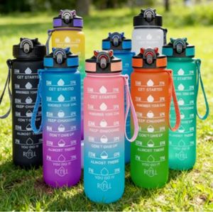 Bouteille d'eau de sport 1000 ml (32 oz) personnalisable avec logo, de bonne qualité, à prix abordable, pour cyclistes et athlètes, modèle 2026 - Product Image 1