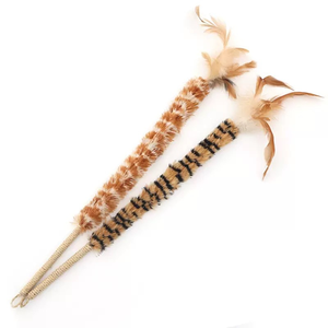 Bâton de chatouillage pour <span class=keywords><strong>chat</strong></span> en plumes de poulet simulées, avec manche en corde de chanvre, résistant aux griffures et aux morsures - Product Image 1