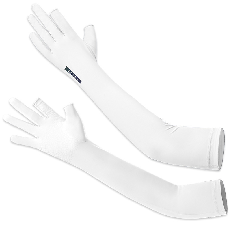 Manches blanches sans manches