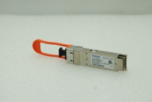 Transceptor Óptico Coherent Finisar FTL410QD4C 40Gbps QSFP+ CSR4 4x10G 850nm 300m OM3 400m OM4 MMF 12 Núcleos MTP/MPO - Product Image 3
