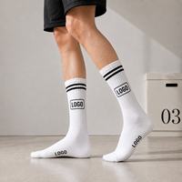 Chaussettes personnalisées avec logo par transfert thermique, chaussettes de sport OEM ODM, chaussettes décontractées streetwear en gros à faible MOQ