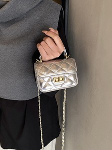 Nouveau Sac à Main Mini Imperméable en PU pour Filles 2026, Accessoire Parent-Enfant Tendance avec Chaîne et Bandoulière - Product Image 2