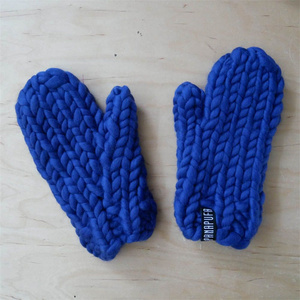 Mitaines en tricot torsadé épais pour femmes, en laine mérinos super épaisse, mitaines personnalisées tricotées à la main, vente en gros - Product Image 1