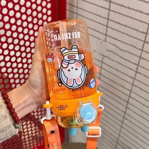 C224 nouveau été de qualité alimentaire école paille tasses <span class=keywords><strong>lapin</strong></span> Portable en plastique enfants bouteille d'eau Style dessin animé mignon tasses à eau - Product Image 2