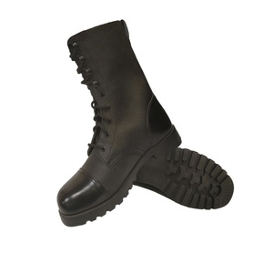 Botas tácticas personalizadas de fábrica de <span class=keywords><strong>alta</strong></span> calidad, zapatos antideslizantes de cuero para hombres, zapatos para correr al aire libre, venta al por mayor - Product Image 1