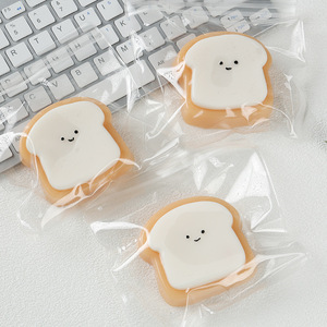 Jouet anti-stress créatif en TPR en forme de toast Kawaii pour cadeau promotionnel en gros - Product Image 2