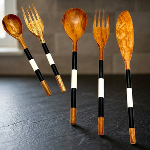 Vente en gros directe usine BS INTERNATIONAL Ensemble de couverts en bois d'acacia véritable poli à la main, durable, léger, style vintage pour fêtes - Product Image 1