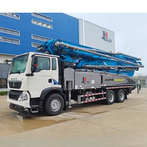 Camion pompe à béton de petite taille à prix avantageux, nouvelle marque chinoise JIUHE, radiocommande, 30m 38m, à vendre - Product Image 1