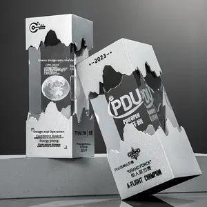 Trofeo de cristal Cubo de Rubik Pilar Tema deportivo Ecológico Regalo creativo de gama alta Grabado interno - Product Image 1