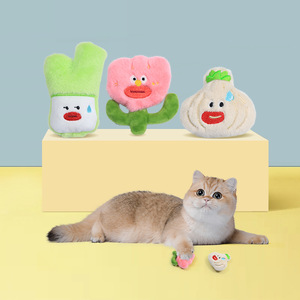 Venta al por mayor nuevos juguetes para gatos productos 2025 dibujos animados lindo duradero lujo felpa vegetal interactivo <span class=keywords><strong>Catnip</strong></span> mascota gato Nip juguete para gatos - Product Image 1