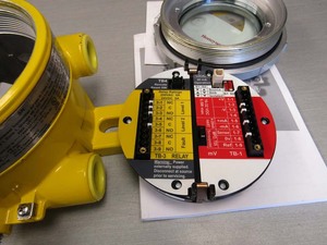 NUEVO Detector de Gas Universal XNX-AMSI-NNNNN Original XNX-AMSI AMAE AMAV UTSE - Product Image 4