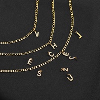 Collier ras du cou en acier inoxydable inaltérable plaqué or 18 carats avec pendentif lettre A-Z et chaîne serpent superposée ronde de 26 cm