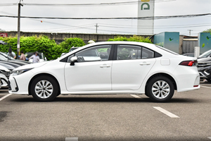 <span class=keywords><strong>Precio</strong></span> Económico 2023 Sedán Automático Híbrido Inteligente de Doble Motor para <span class=keywords><strong>Corolla</strong></span> con Neumáticos R15, Volante a la Izquierda, Asientos Oscuros, Luces LED Traseras - Product Image 4