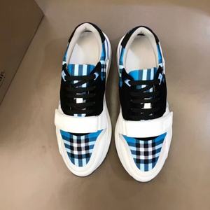 Calzado Deportivo de Lujo y Alta Calidad para Hombre y Mujer con Parte Superior de Malla y Tela Personalizado por el diseñador BLES-Q. A la moda y moderno. - Product Image 6