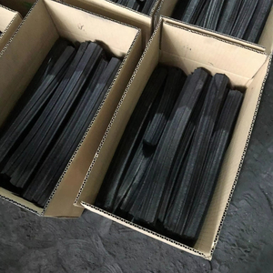 Charbon de bois en briquettes de sciure de bois dur du Vietnam de qualité supérieure, combustible pour barbecue, écologique, sans fumée, faible teneur en cendres, combustion longue durée, 6 heures d'autonomie - Product Image 1
