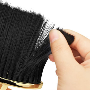 Cepillo quitapelusas de peluquería multicolor al por mayor, herramienta de limpieza de pelo de cerdas suaves para salón de belleza - Product Image 4