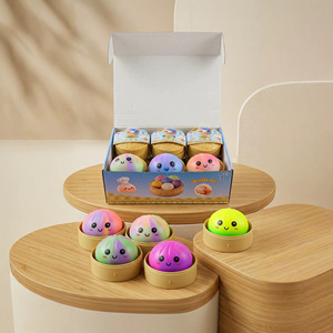 ซาลาเปาไอน้ำสีรุ้งสุดน่ารักและสมจริง พร้อมลูกบอลบีบได้ นุ่มและไม่เหนียวเหนอะหนะ ของเล่นสำหรับเด็กที่สนุกสนานและผ่อนคลาย - Product Image 1