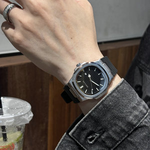 Nouvelle Montre à Quartz de Luxe pour Hommes, Bracelet en Silicone, Étanche, d'Affaires, Style Tendance avec Date Lumineuse - Product Image 2