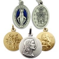 Collier en acier inoxydable 3D tendance, design classique personnalisé, médailles religieuses en métal Saint Christophe, Vierge Marie ou collier