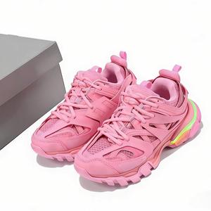 Zapatos Deportivos Casuales de Lujo para Mujer, Diseño de Marca, con Luces LED 3.0, Zapatos Casuales Retro de Alta Calidad con Suela Gruesa - Product Image 1