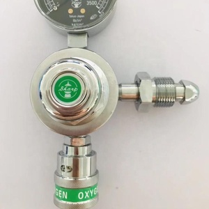 Tıbbi boğa burun oksijen regülatörü Schrader vana ile - Product Image 2