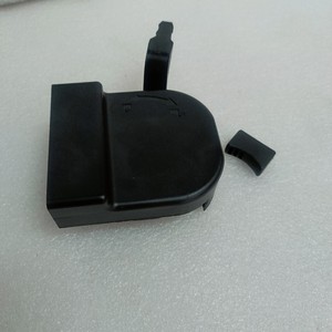 Hyundai Front Windshield Lock 71Q6-02480-490 Slide Lock For Excavator 150 215 225 335-9 Series - Product Image 3