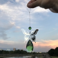 Новогодний солнечный световник с цепочкой из полированных хрустальных бусин-бабочек