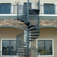 Columna de hierro forjado para exteriores, escalera de caracol curvada para el hogar, ático para exteriores, dúplex, producto de calidad para uso doméstico