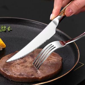 4Pcs Vàng Bộ Dao Kéo Sang Trọng Chất Lượng Cao Thép Không Gỉ Khách Sạn Cưới <span class=keywords><strong>Flatware</strong></span> Bạc Kim Loại Dao Muỗng Nĩa <span class=keywords><strong>Flatware</strong></span> - Product Image 3