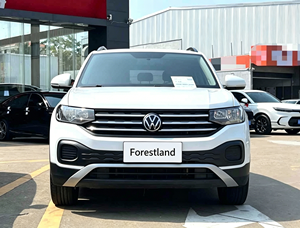 SUV Compacto con Volante a la Izquierda, Transmisión Automática, Luces LED, Cámara Trasera, Documentación Completa para Exportación, Ideal para Uso Diario y Viajes Familiares - Product Image 2