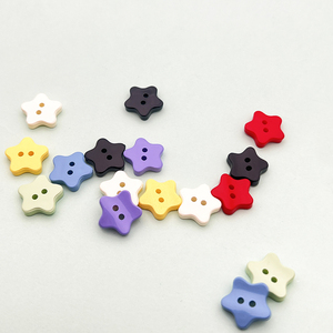 Nhà Máy Trực Tiếp Chứng Khoán Tại Chỗ Bền Vững 12Mm Hình Dạng Ngôi Sao Màu Quá Trình Sơn <span class=keywords><strong>2</strong></span>-Lỗ Abs Áo Sơ Mi Nút Cho Quần Áo - Product Image 4
