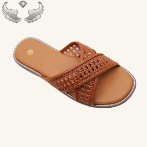 Nouvelles <span class=keywords><strong>sandales</strong></span> et pantoufles plates décontractées pour femmes, design estival, <span class=keywords><strong>sandales</strong></span> et pantoufles rétro à brides croisées et à tissage ouvert pour femmes - Product Image 2