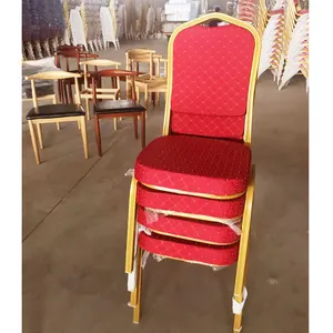 Vente en gros de chaises d'hôtel de banquet de mariage bon marché élégantes et de luxe empilables en or métal fer acier