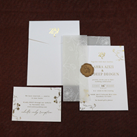 Couverture de vélin d'encre blanche translucide minimaliste pour 5x7 pouces Invitations en papier carte de détail ensemble d'invitation de mariage